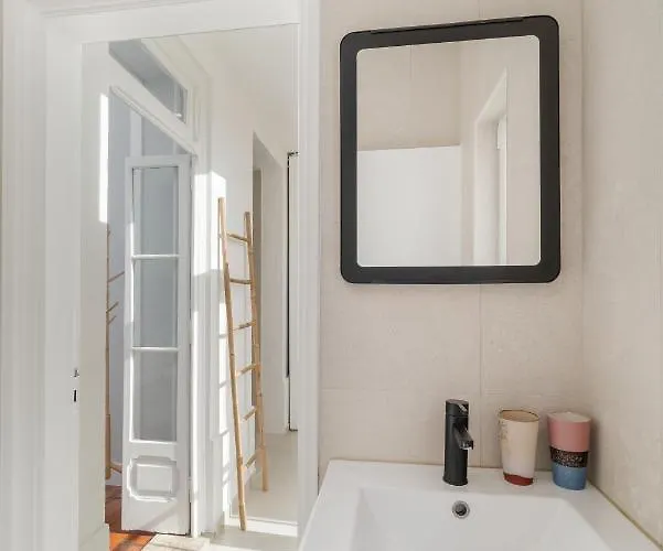 Casa Boma - Elegant And Charming - Alcantara V Apartment